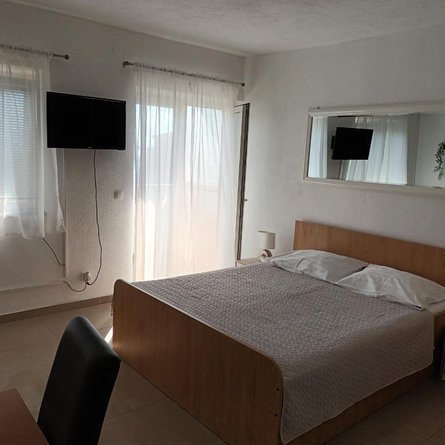Apartments Monika Omiš Εξωτερικό φωτογραφία